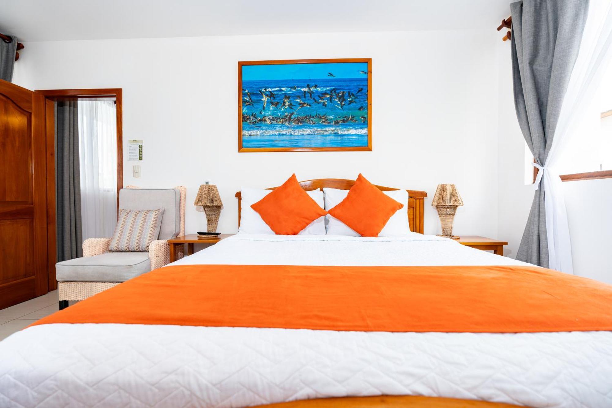 El Descanso Del Guia Puerto Ayora  Exteriör bild