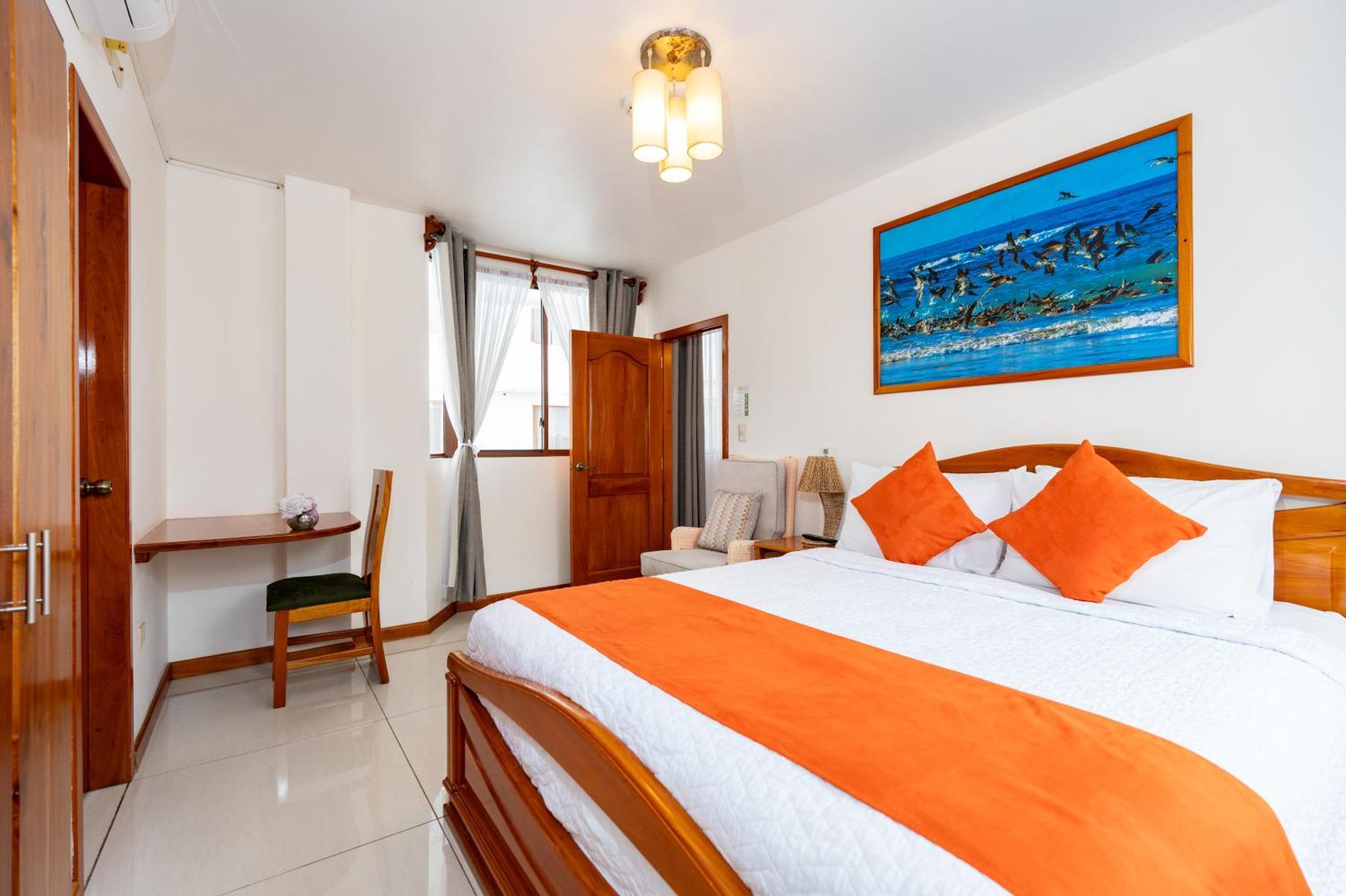 El Descanso Del Guia Puerto Ayora  Exteriör bild